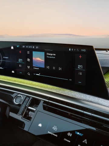 PEUGEOT i-Connect® Advanced écran panoramique