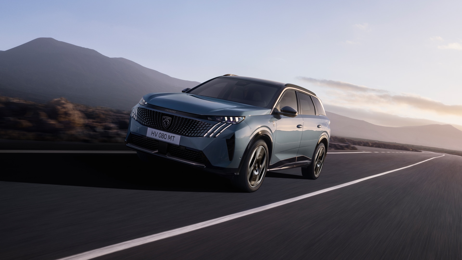 Peugeot E-5008