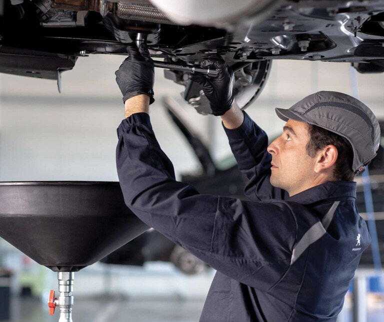 PEUGEOT Révison constructeur